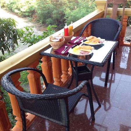 Apsara Guest House Kampot City Екстериор снимка